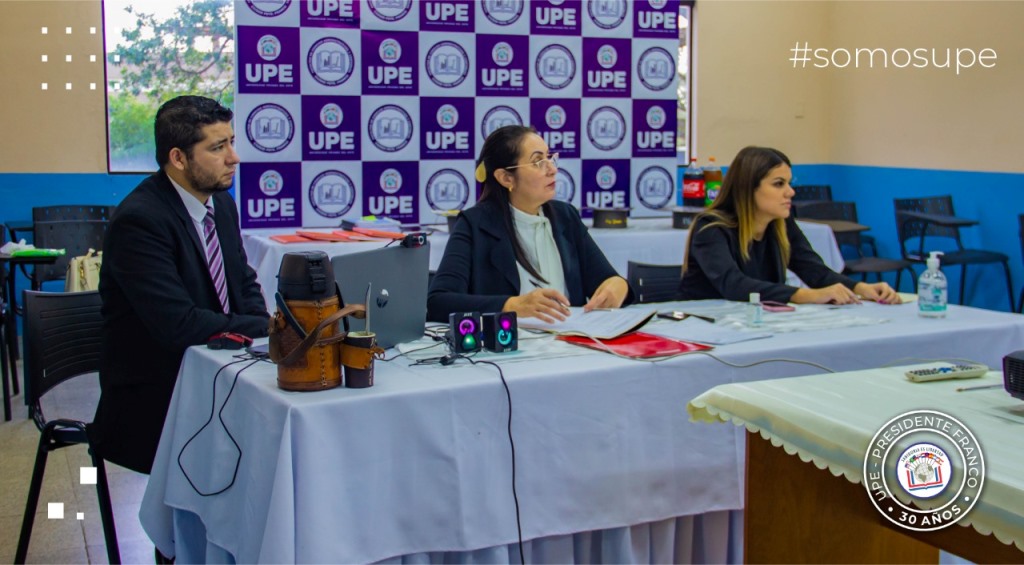 Presentación de trabajo final de grado Ingeniería Comercial UPE